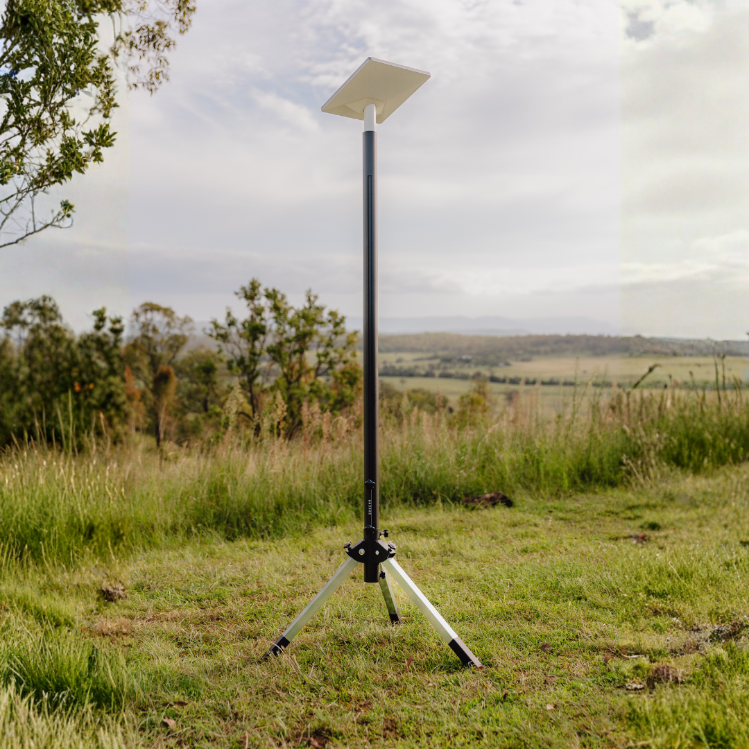 BBQARM tripod holding a Starlink RV Pole